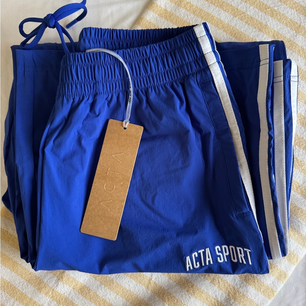 The Track Pant - Picture 3 of 5